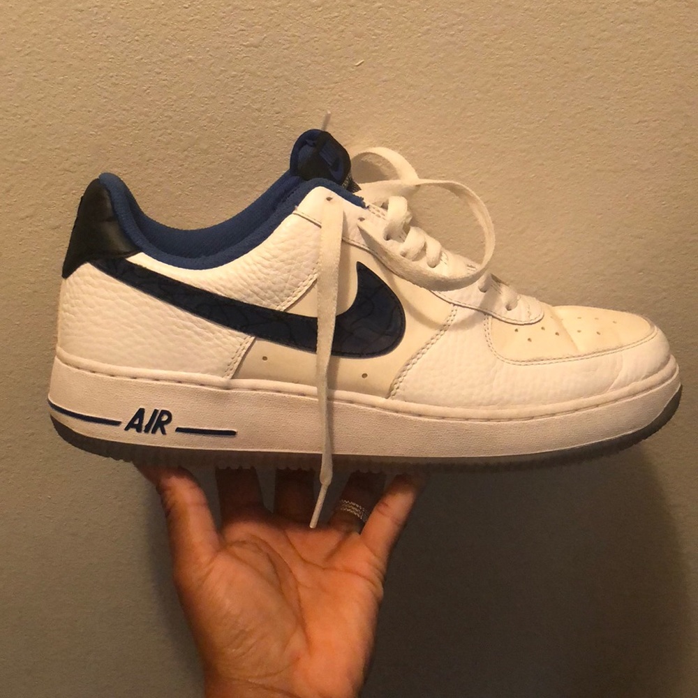 Nike Air Force 1